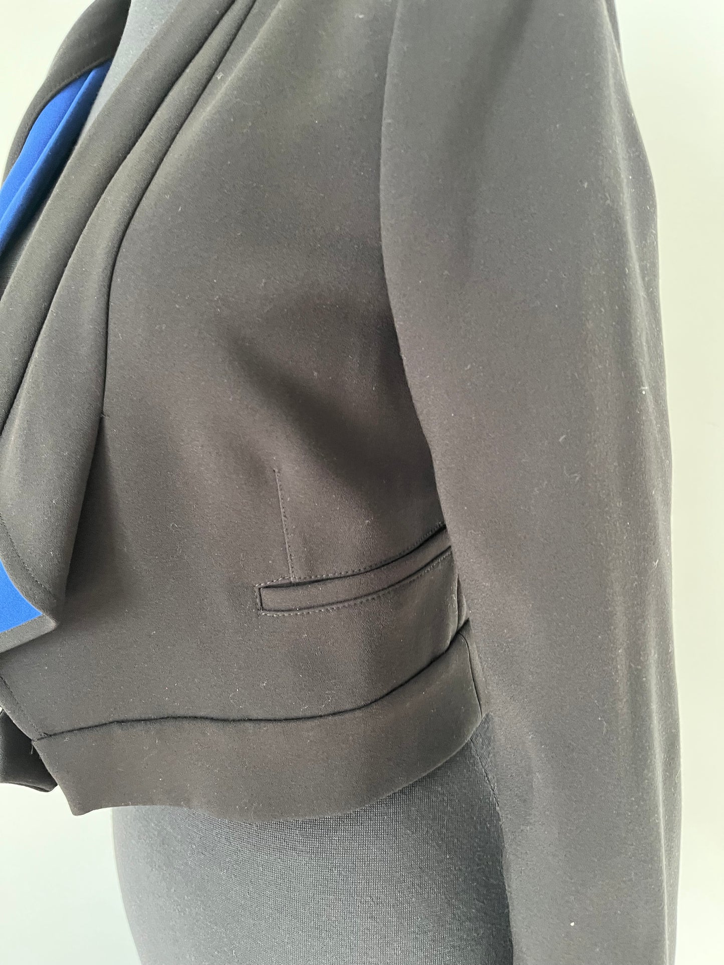 BCBG Maxazria Black & Blue lapel Crop Jacket