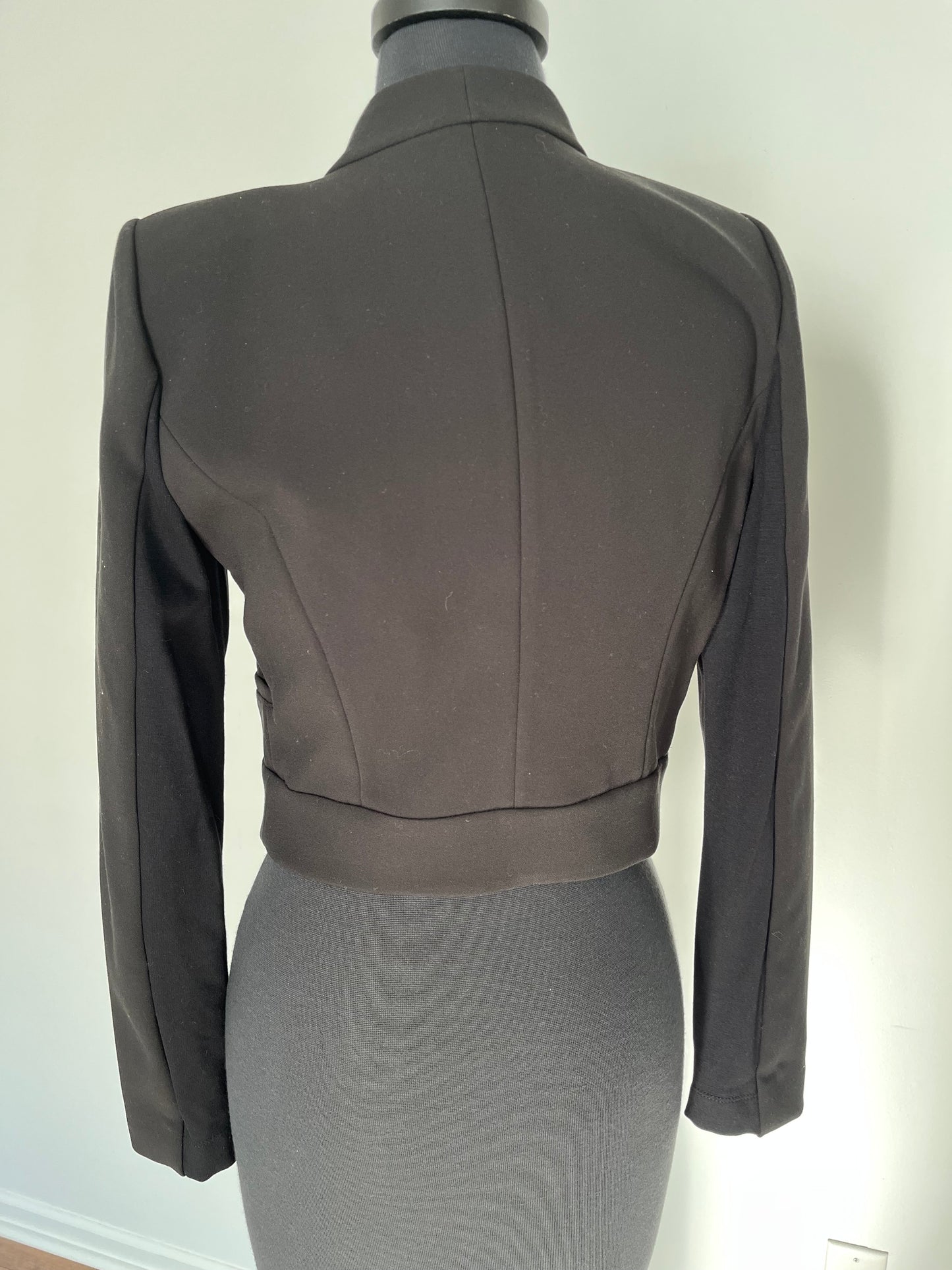 BCBG Maxazria Black & Blue lapel Crop Jacket