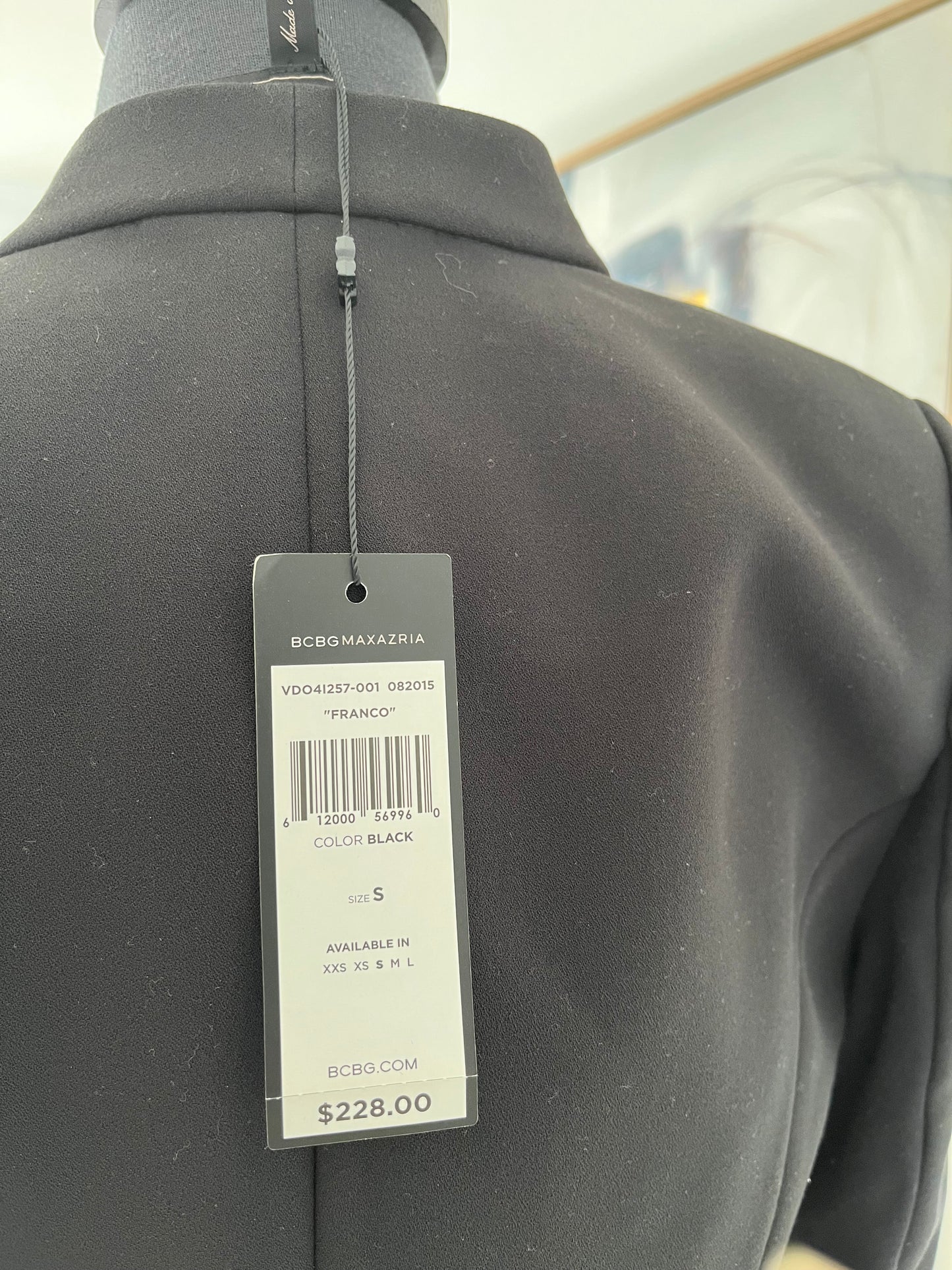 BCBG Maxazria Black & Blue lapel Crop Jacket