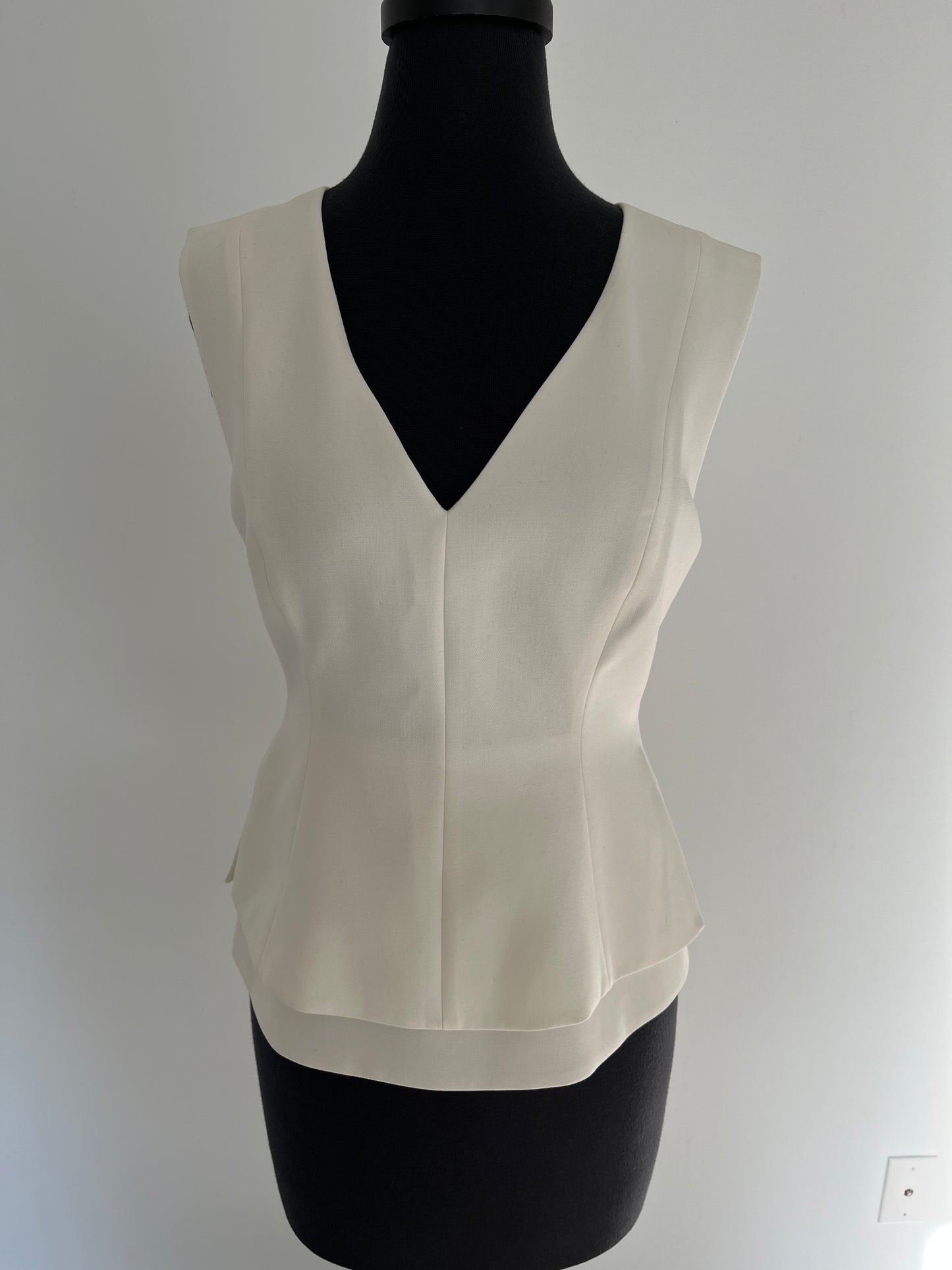 BCBG Maxazria White Fitted Top