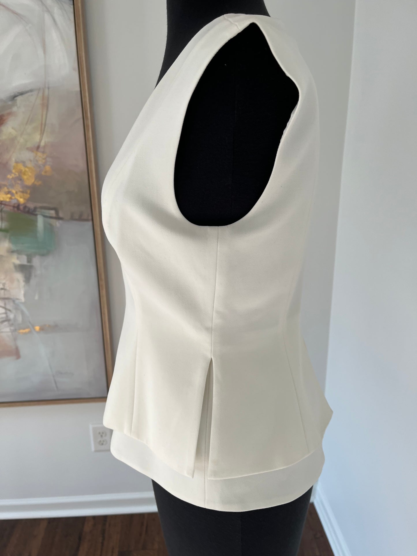 BCBG Maxazria White Fitted Top